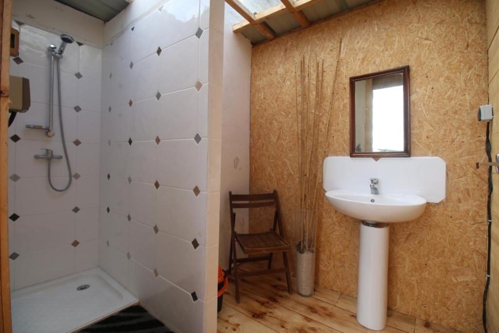 Camping Chez L'Habitant Noyal-Muzillac ภายนอก รูปภาพ