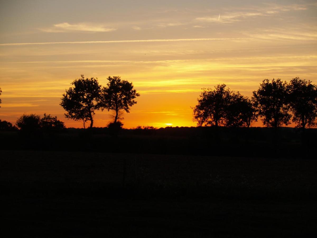 Camping Chez L'Habitant Noyal-Muzillac ภายนอก รูปภาพ